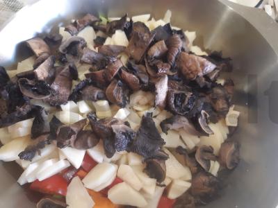 Daržovės, keptos orkaitėje su vištiena kepimo maiše Žingsnis 3