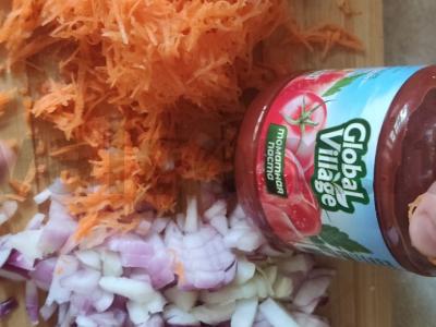 Patingėlių kopūstai su vištienos faršu Žingsnis 3