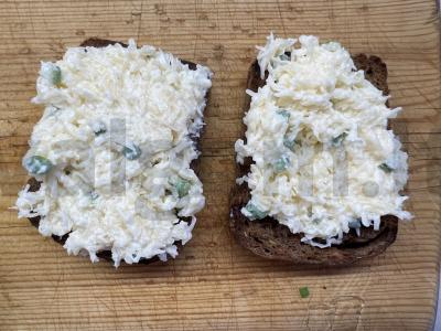 Skrebučiai su sūriu ir špinatais pusryčiams Žingsnis 5