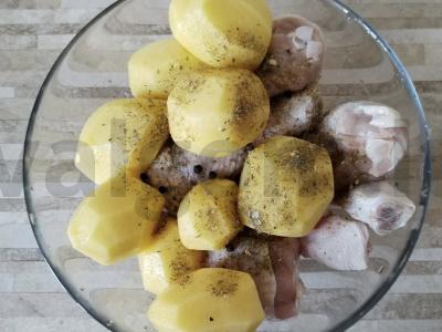 Vištiena su bulvėmis grietinėje Žingsnis 1