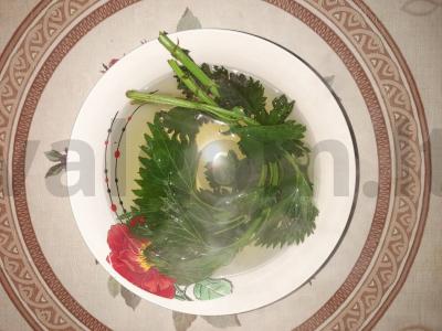 Pienių ir kiaušinių salotos Žingsnis 2