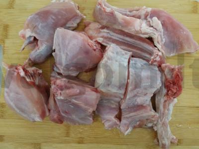 Namų stiliaus troškinys mikrobangų krosnelėje Žingsnis 1