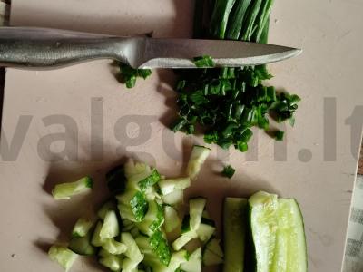 Salotas su avižų sėlenomis ir raudona žuvimi Žingsnis 2