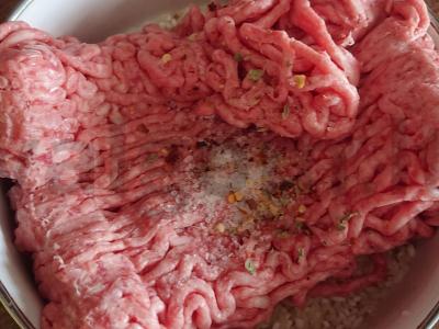 Troškinta kopūstai su naminiu faršu ir prieskoniais Žingsnis 4