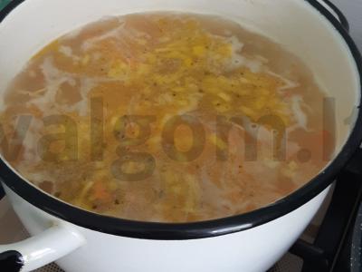 Sriuba su makaronais ir jautiena Žingsnis 6