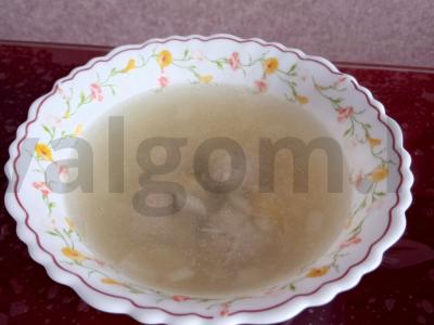 Sriuba su meatballs ir bulvėmis pagrindine nuotrauka