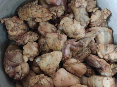 Plovas su mėsa ir daržovėmis Žingsnis 1