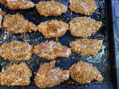 Vištienos sparneliai grikių dribsniuose Žingsnis 6