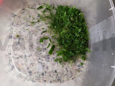 Vasaros salotos su ridikėliais ir sezamu kasdienai Žingsnis 1