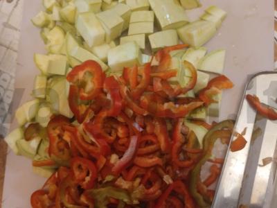 Pomidorų lečo su morkomis, paprikomis ir cukinijomis Žingsnis 4