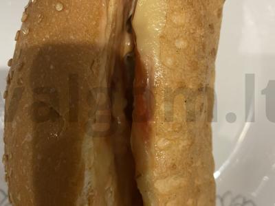 Karštas šuo su garstyčiomis, svogūnais ir kečupu Žingsnis 5