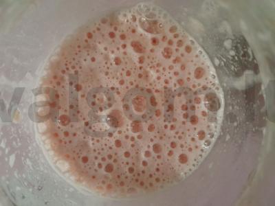 Bealkoholis kokteilis iš arbūzo ir pieno Žingsnis 4