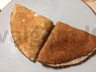 Avižiniai blynai su aguonomis ir razinomis pagrindine nuotrauka