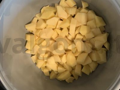 Troškinta bulvytė lėtoje viryklėje Žingsnis 3