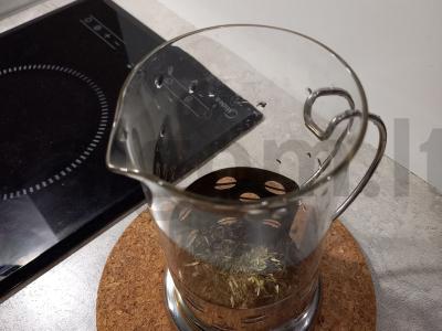 Juodasis arbata su kalnų čiobreliu Žingsnis 1