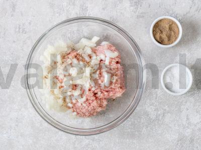 Klasikiniai mantai su faršu garuose Žingsnis 2