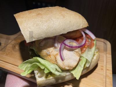 Pesto ir vištienos panini pagrindine nuotrauka