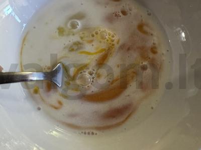 Saldžios skrudintos duonos riekelės su uogiene prie arbatos Žingsnis 3