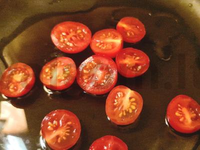 Šiltas salotas su pomidorais ir bryndža Žingsnis 1