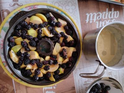 Namų pyragas su gervuogėmis, obuoliais ir topinambūrų sirupu Žingsnis 2