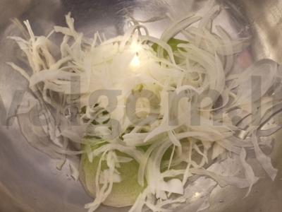 Brokolių ir ridikėlių salotos Žingsnis 2