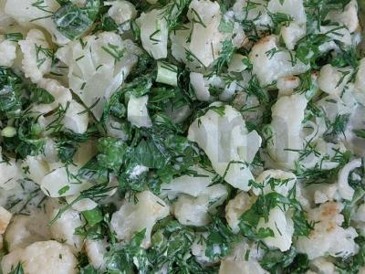 Žiedinė kopūstai, troškinti grietinėje su žolelėmis Žingsnis 4