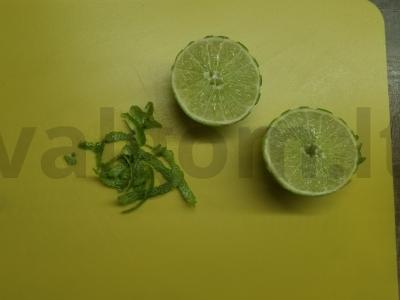 Mango ir uogų vaisių salotos Žingsnis 2