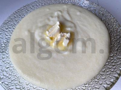 Manų košė pusryčiams pagrindine nuotrauka