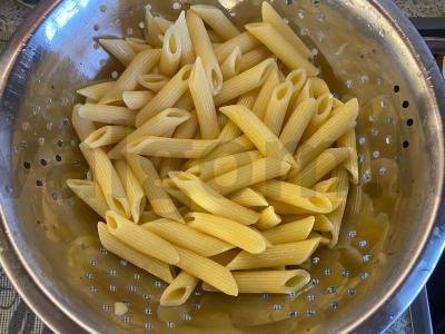 Makaronai su pievagrybiais ir vištienos kepenėlėmis Žingsnis 1