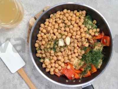 Daržovių troškinys su avinžirniais Žingsnis 4