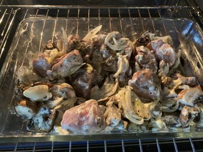 Kepta kalakutiena su grybais ir svogūnais Žingsnis 3