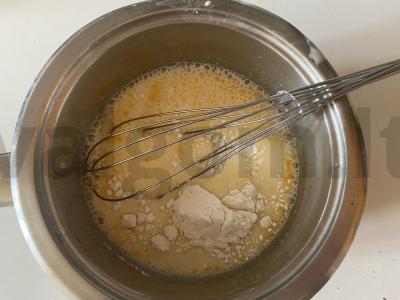 Varškės ir pudingo kremas torto sluoksniams Žingsnis 2