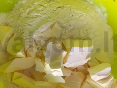 Karališka vatrushka su siurprizu Žingsnis 3