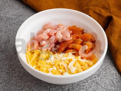 Salotas „Sadko“ su lašiša ir krevetėmis Žingsnis 2