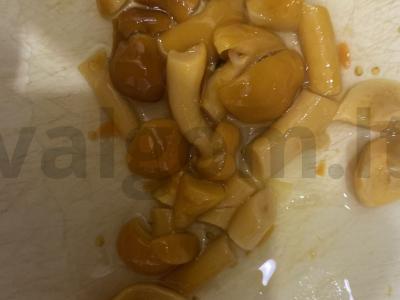 Marinuotų voveraičių salotos su kukurūzais per 5 minutes Žingsnis 2