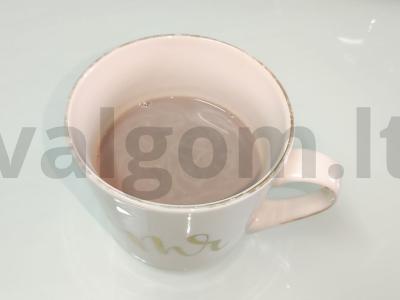 Kakava su pienu mikrobangų krosnelėje pagrindine nuotrauka