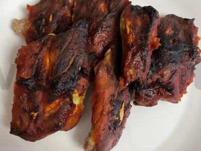 Meduoliai barbekiu šonkauliukai pagrindine nuotrauka