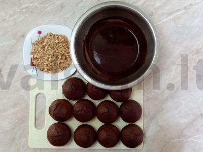 Šokoladiniai keksiukai su glajumi Žingsnis 5