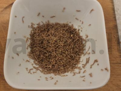 Blynai su kondensuotu pienu ir šokoladu Žingsnis 2