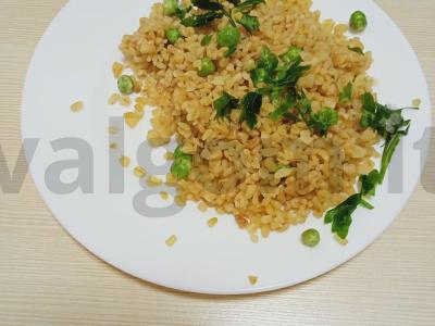 Bulguras su daržovėmis pagrindine nuotrauka