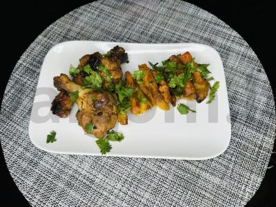 Vištiena su daržovėmis orkaitėje pagrindine nuotrauka