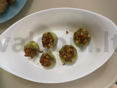 Įdaryti cukinijos su mėsos ir sūrio įdaru pagrindine nuotrauka