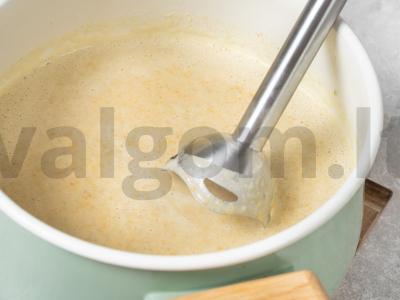 Žirnių sriuba-pyragas su rūkytais produktais Žingsnis 7