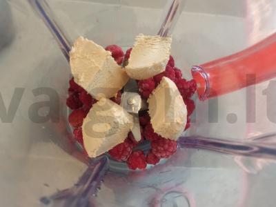 Aviečių kokteilis su ledais Žingsnis 1