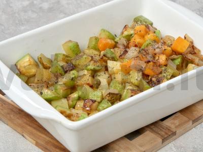 Skani daržovių troškinys su dešrainių sūriu Žingsnis 2