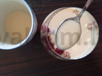 Jogurtas su granola Žingsnis 2