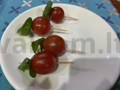 Kanapės su rūkytomis skumbrėmis ir fetos sūriu Žingsnis 6