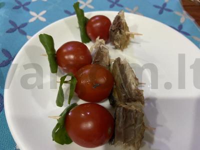 Kanapės su rūkytomis skumbrėmis ir fetos sūriu Žingsnis 7