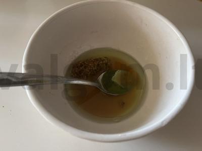 Citrininis padažas salotoms su česnaku Žingsnis 2