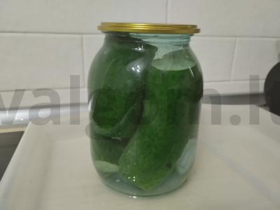 Marinuoti agurkai traškūs pagrindine nuotrauka